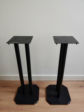 Speakerstandaards van Vivo (60x16x16cm) beschikbaar voor biedingen