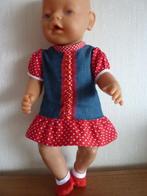Jurkje spijkerstof past de baby pop van 43 cm.Poppenkleertje, Ophalen of Verzenden, Nieuw, Babypop