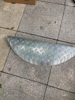 Metalen Treeplank met Geruit Patroon 12 stuks, Auto-onderdelen, Sidebars, Ophalen of Verzenden, Gebruikt
