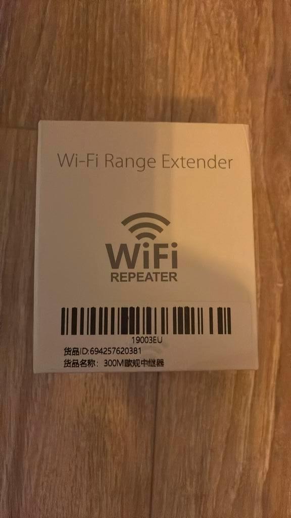 Wifi range extender, extender 300mbps, Computers en Software, WiFi-versterkers, Zo goed als nieuw, Ophalen