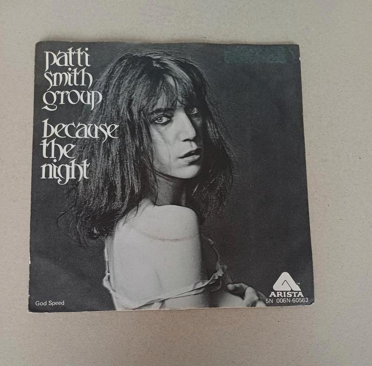 Patti Smith - Because The Night, Cd's en Dvd's, Vinyl Singles, Gebruikt, Single, Pop, 7 inch, Ophalen of Verzenden