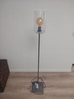 Stijlvolle staande lamp met glazen kap, Huis en Inrichting, Lampen | Vloerlampen, Ophalen, Zo goed als nieuw, Glas, 150 tot 200 cm