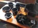 Vintage zwart 8 hoekig servies. De laatste stuks.Arcoroc, Huis en Inrichting, Keuken | Servies, Compleet servies, Glas, Ophalen of Verzenden