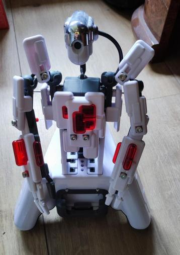 Meccano SpyKee Cell afstandsbediende Robot met Samsung Wave beschikbaar voor biedingen