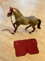 Schleich paard schimmel met rode deken, Ophalen of Verzenden, Gebruikt, Paard, Beeldje of Figuurtje