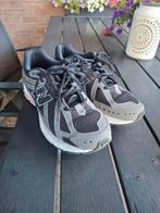 New Balance 1906R, Ophalen of Verzenden, Zo goed als nieuw