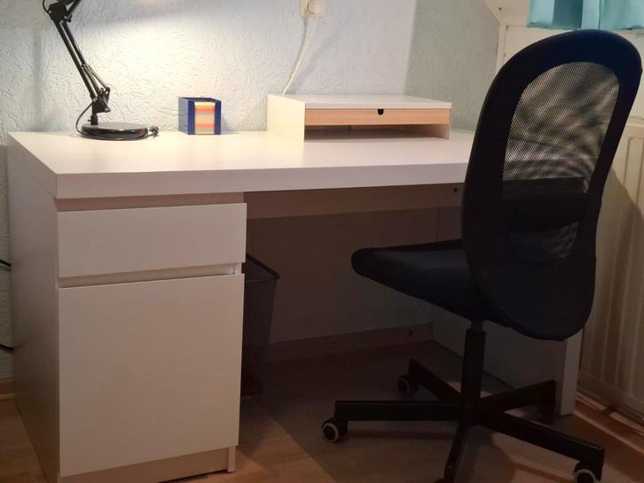 ikea malm bureau, Huis en Inrichting, Bureaus, Gebruikt, Ophalen