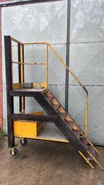 verrijdbare plateautrap, bordestrap 7 tredes met stootranden, Ophalen, Gebruikt, Trap, Minder dan 2 meter