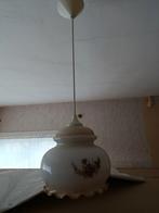 Vintage hanglampje met bloemmotief melkglas, Vintage, Ophalen of Verzenden, Minder dan 50 cm, Glas