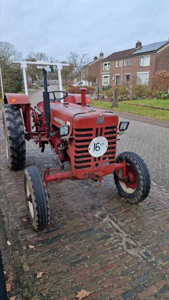 Mc cormick D432, Zakelijke goederen, Agrarisch | Tractoren, Ophalen