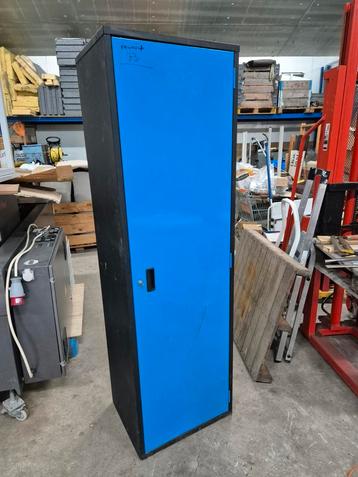 Stalen Legbordkast Afsluitbaar - 58x190x45cm beschikbaar voor biedingen