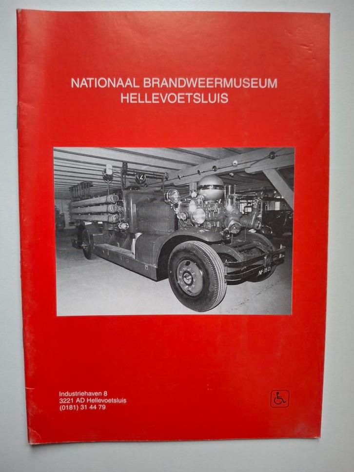 Brandweermuseum Hellevoetsluis / Folder, Boeken, Catalogussen en Folders, Gelezen, Folder, Ophalen of Verzenden