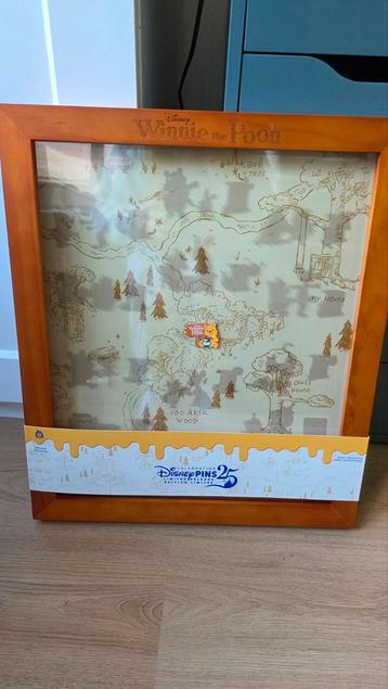 Winnie de Poeh 100 Aker Wood Pinboard Limited beschikbaar voor biedingen