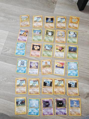 Te koop 30 Pokemon kaarten  beschikbaar voor biedingen