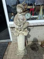 Tuinbeeld Jongen op Sokkel, Tuin en Terras, Tuinbeelden, Ophalen, Gebruikt, Beton, Overige typen