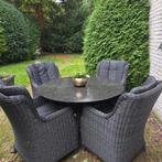 Natuursten en tuintafel met 4 wicker stoelen, Ophalen, 4 zitplaatsen, Zo goed als nieuw, Wicker