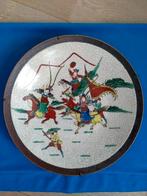 Chinese Qing craquele schotel versierd met gevechtsscène, Antiek en Kunst, Antiek | Wandborden en Tegels, Ophalen of Verzenden