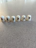 Zes oude vingerhoedjes met bloemmotief, Ophalen of Verzenden, Gebruikt