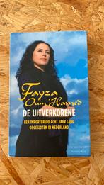Fayza Oum'Hamed - De uitverkorene, Boeken, Ophalen of Verzenden, Zo goed als nieuw, Fayza Oum'Hamed