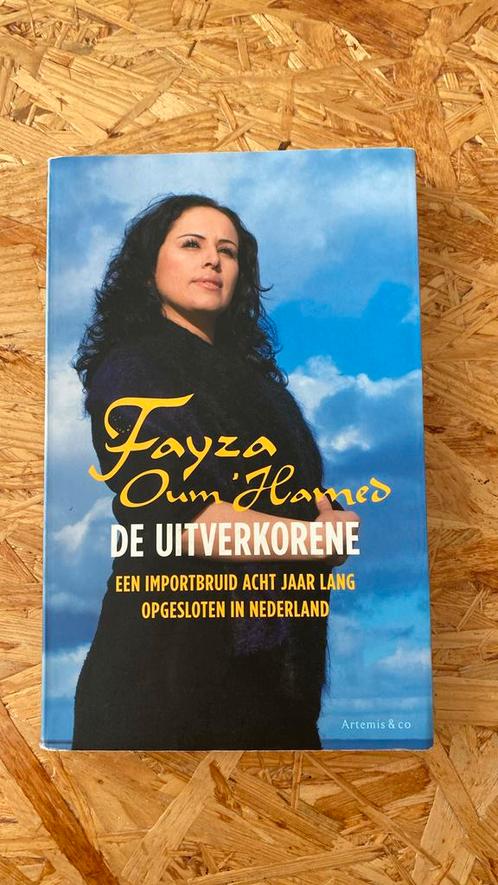 Fayza Oum'Hamed - De uitverkorene, Boeken, Overige Boeken, Zo goed als nieuw, Ophalen of Verzenden