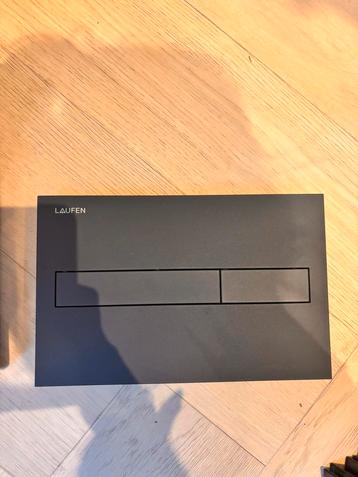 2x Laufen bedieningspanelen beschikbaar voor biedingen
