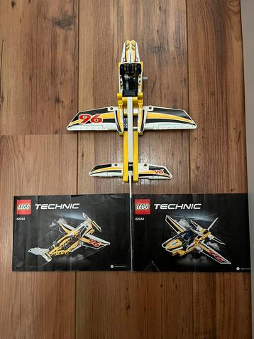 Lego vliegtuig 42044 beschikbaar voor biedingen