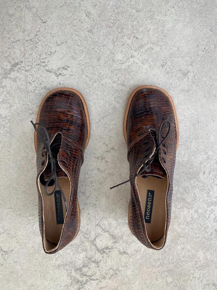 Neosens - Mooie, aparte schoenen / maat 36, Kleding | Dames, Schoenen, Zo goed als nieuw, Schoenen met hoge hakken, Bruin, Ophalen of Verzenden