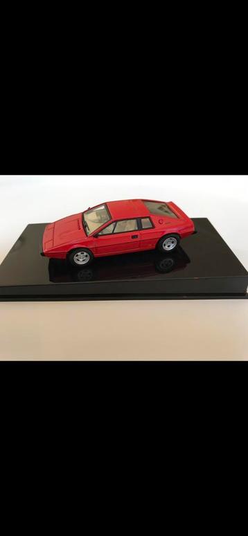AutoArt Lotus Esprit 1:43 rood beschikbaar voor biedingen