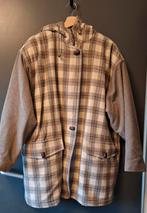 Warme jas mt. 44-46 GRATIS, Kleding | Dames, Ophalen of Verzenden, Gedragen, Beige