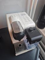 De Lonhgi Latissima Nespresso met melkschuimer, Ophalen, Koffiepads en cups, Espresso apparaat, Zo goed als nieuw