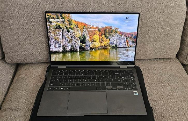 Samsung Galaxy Book2 Pro 360, Computers en Software, Windows Laptops, Zo goed als nieuw, 15 inch, SSD, 3 tot 4 Ghz, 16 GB, Ophalen of Verzenden