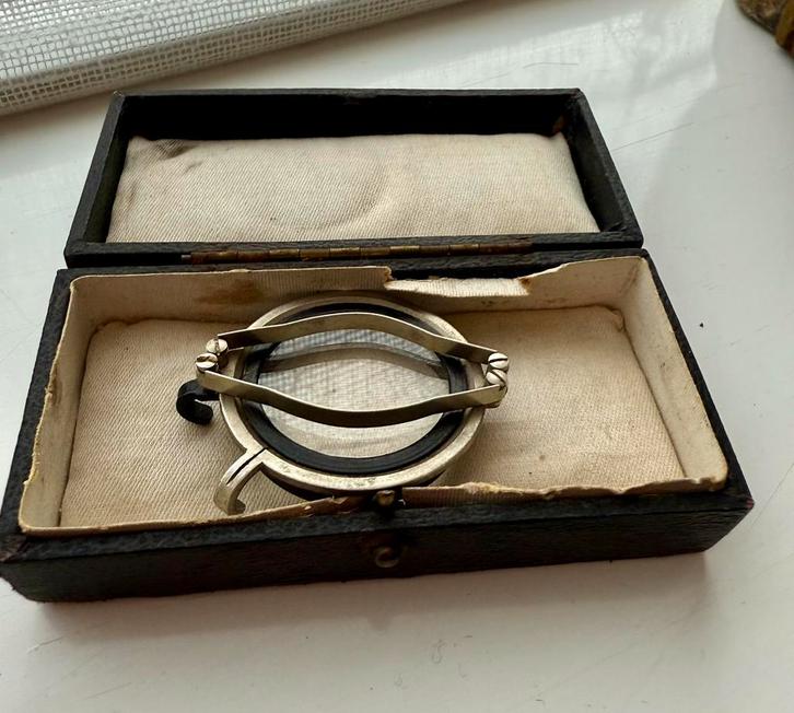 Vintage horlogemakersloep / juweliersloep met origineel doos, Hobby en Vrije tijd, Vergrootglazen, Loepen en Loeplampen, Ophalen of Verzenden