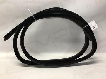 Deurrubber linksachter (suede) BMW E90/E91 beschikbaar voor biedingen