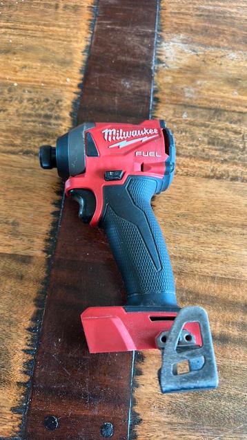 Milwaukee fid2 slagschroevendraaier beschikbaar voor biedingen