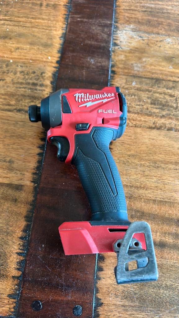 Milwaukee fid2 slagschroevendraaier, Doe-het-zelf en Verbouw, Gereedschap | Boormachines, Zo goed als nieuw, Boor- en Schroefmachine