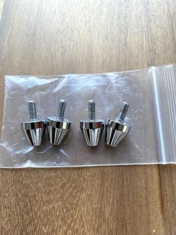MOON Platte Kegels set van 4 stuks Schroefdraad M6 beschikbaar voor biedingen