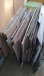 Lege kartonnen dozen, Ophalen