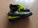 Umbro straat voetbalschoenen 34, Maat XS of kleiner, Schoenen, Nieuw, Ophalen of Verzenden