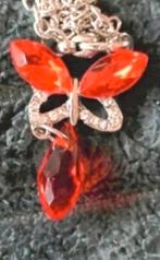 Ketting vlinder Rode steen, Nieuw, Ophalen of Verzenden, Zilver, Met hanger