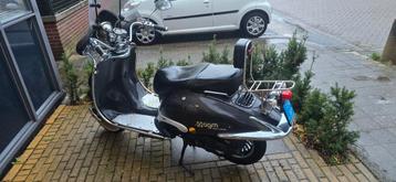 AGM Retro scooter - nette staat beschikbaar voor biedingen