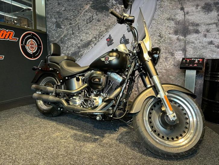Harley-Davidson FLSTFB Fat Boy Lo 103 (bj 2016), Motoren, Motoren | Harley-Davidson, Bedrijf, Overig, meer dan 35 kW