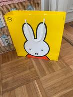 Grote Nijntje Papieren Tas - Ideaal voor Cadeaus, Ophalen of Verzenden, Zo goed als nieuw