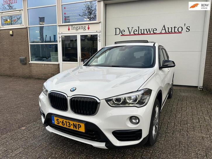 BMW X1 sDrive18i M Sport High Executive Trekhaak HUD Pano, Auto's, BMW, Bedrijf, Te koop, X1, ABS, Achteruitrijcamera, Airbags