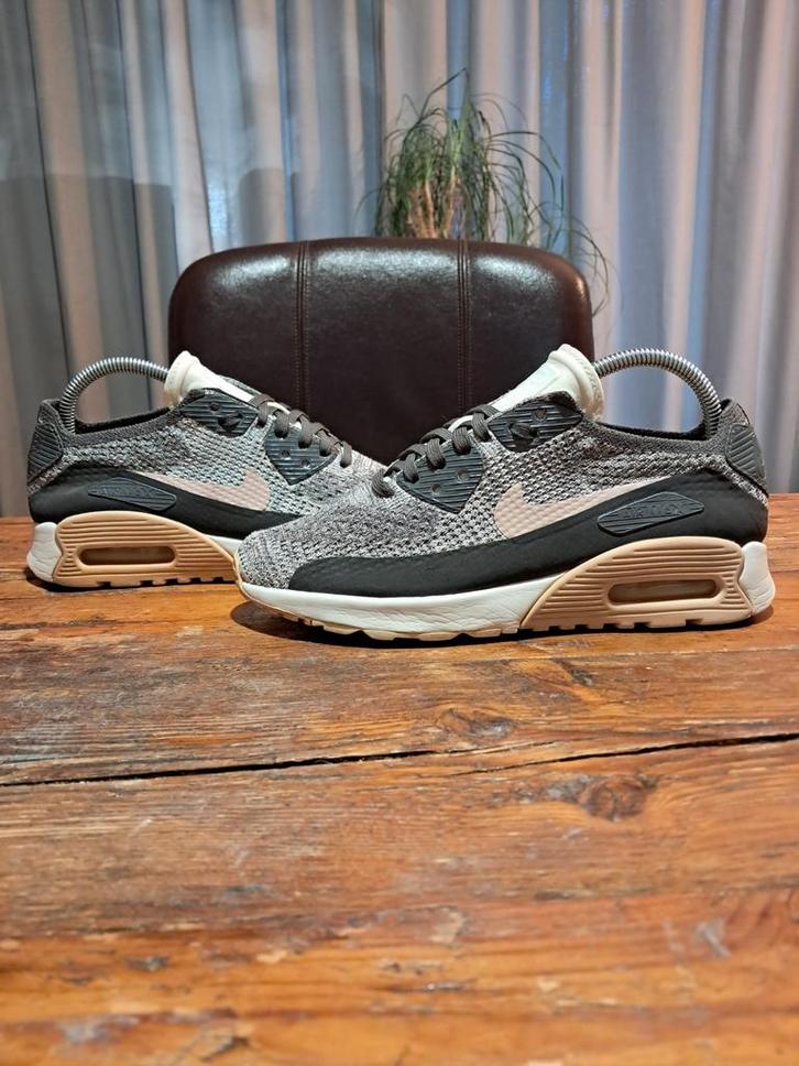 Nike Air Max 90 Ultra 2.0 Flyknit 'Midnight Fog' Size 36, Kleding | Dames, Schoenen, Gedragen, Sneakers of Gympen, Zwart, Ophalen of Verzenden