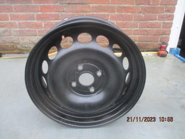 een maal Toyota aygo B 4.....zie foto, Auto-onderdelen, Ophanging en Onderstel, Toyota, Nieuw, Ophalen of Verzenden