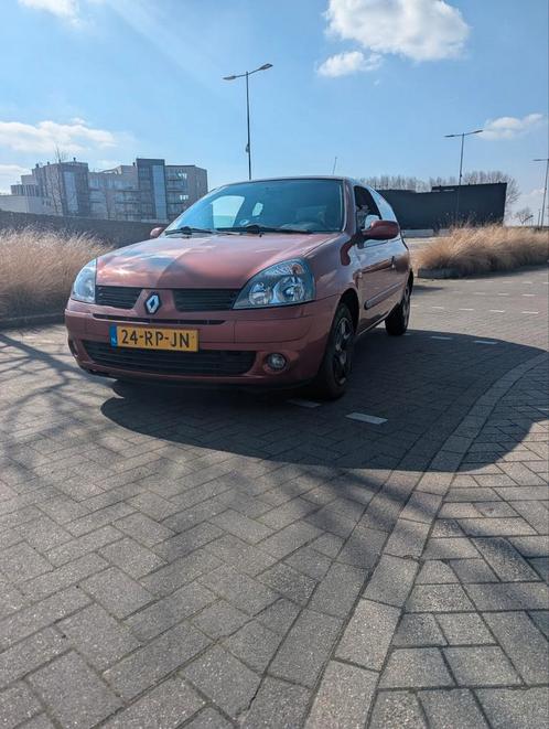 Renault Clio 1.2 16v 3-deurs | APK t/m 15-11-2025 |, Auto's, Renault, Particulier, Clio, Benzine, C, Hatchback, Handgeschakeld
