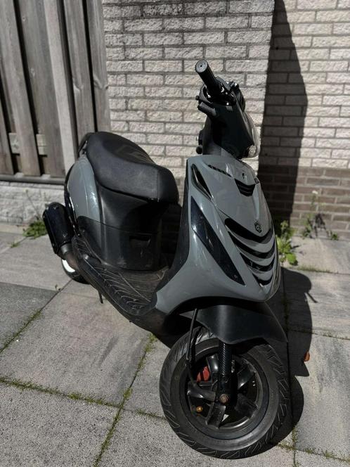 Zip 172cc ac, Fietsen en Brommers, Scooters | Piaggio, Zo goed als nieuw, Zip, Ophalen of Verzenden
