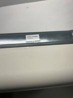 Tesla lader - 1 lichte beschadiging kan je er af poetsen, Ophalen of Verzenden, Zo goed als nieuw, Laadpaal