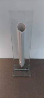 Vaas, glas en porselein, Wit, Ophalen of Verzenden, Minder dan 50 cm, Glas