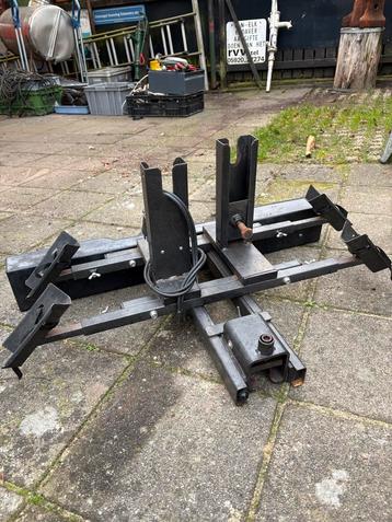 Fietsendrager beschikbaar voor biedingen